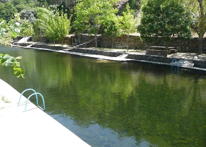 Сasa de vacaciones Stunning In W/ 4 Bedrooms&outdoor Swimming Pool *