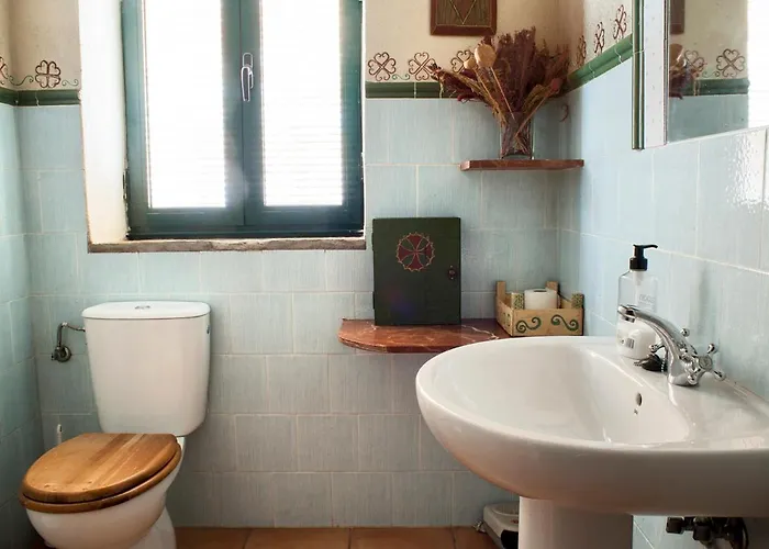 Сasa de vacaciones Stunning In W/ 4 Bedrooms&outdoor Swimming Pool Erías